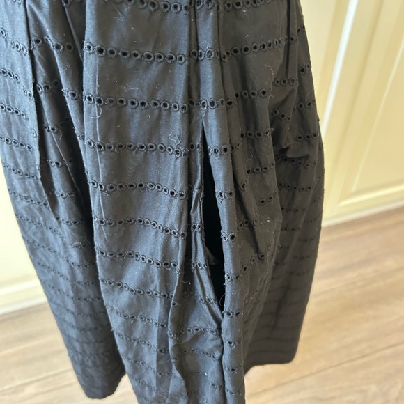 Gap Fit & Flare Black Eyelet Dress Size 4 - Picture 6 of 6